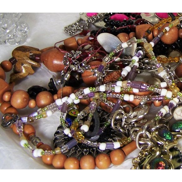 Craft Jewelry Lot 1+ lb Variety of Styles & Materials Wearable Pieces Loose Bead - Picture 3 of 7